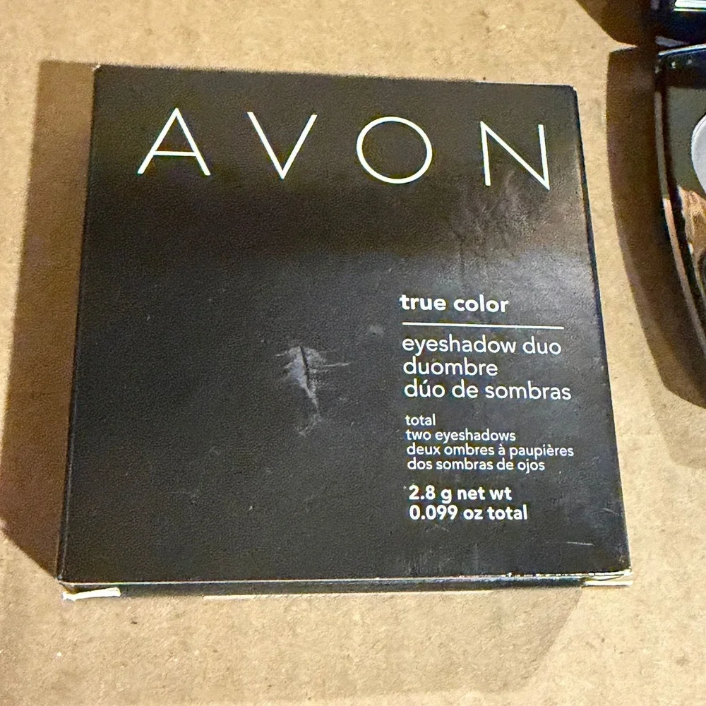 Avon true color eyeshadow dou smokey moonlight